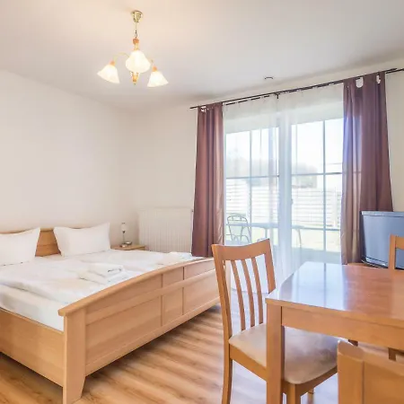 Prázdninový dům Landferienhaus Im Nationalpark Hagen (Rugen)